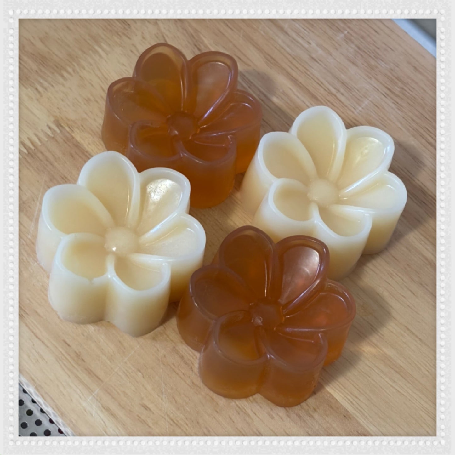 IN-STOCK ~ Flower Shaped Soap