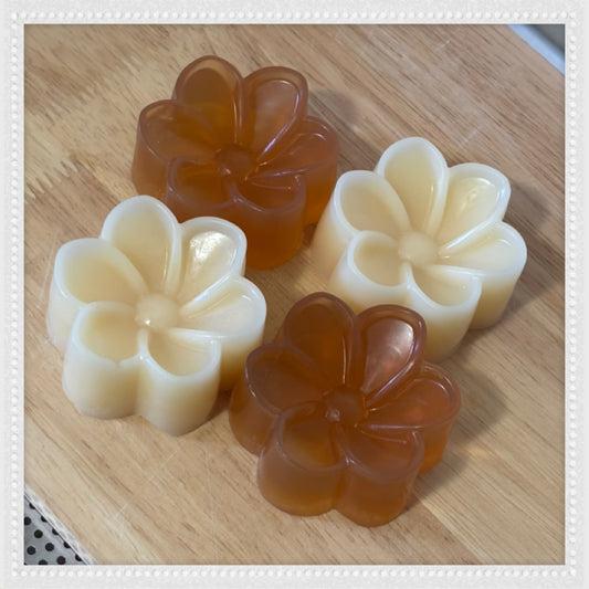 IN-STOCK ~ Flower Shaped Soap