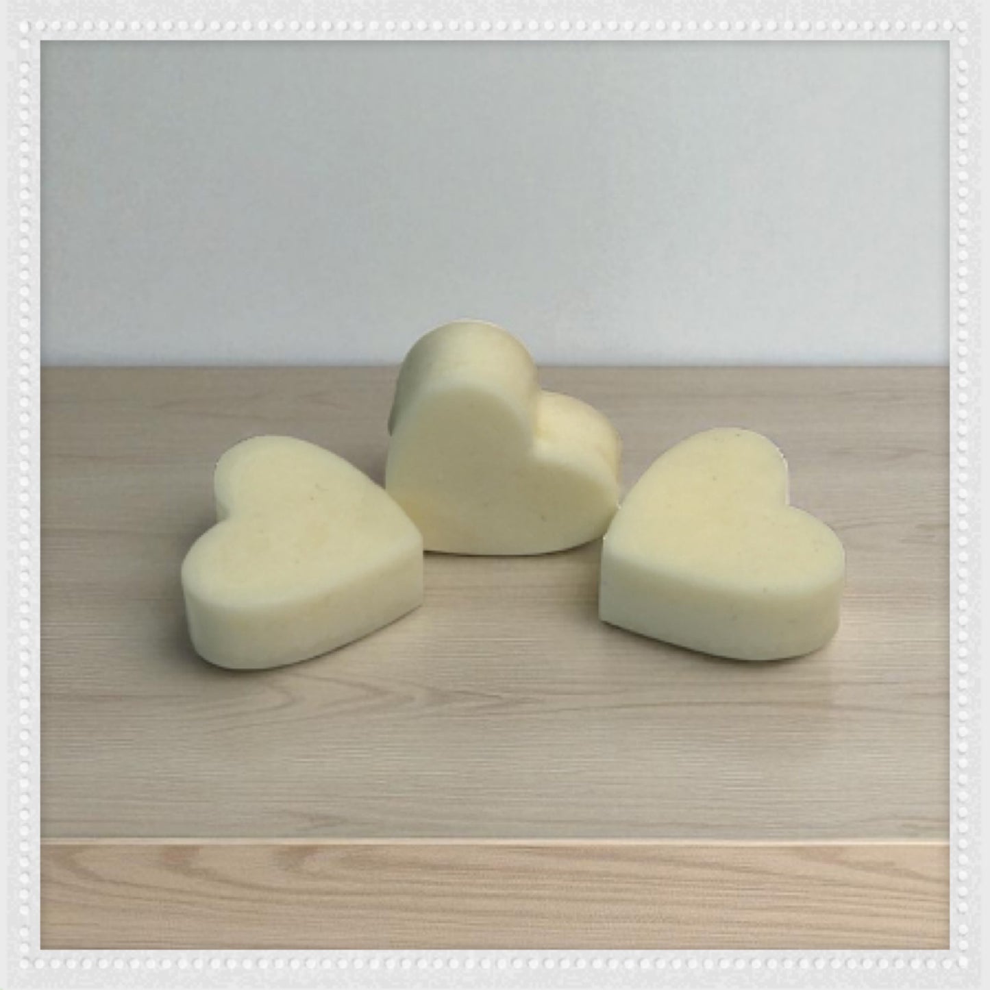 IN-STOCK ~ Mini Wax Melts: Hearts (3 pack)